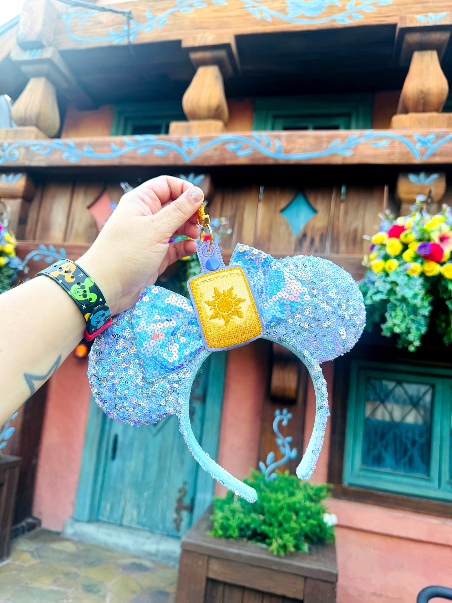 Lantern Magic Ear Holder | Handmade Clip for Displaying Park Ears