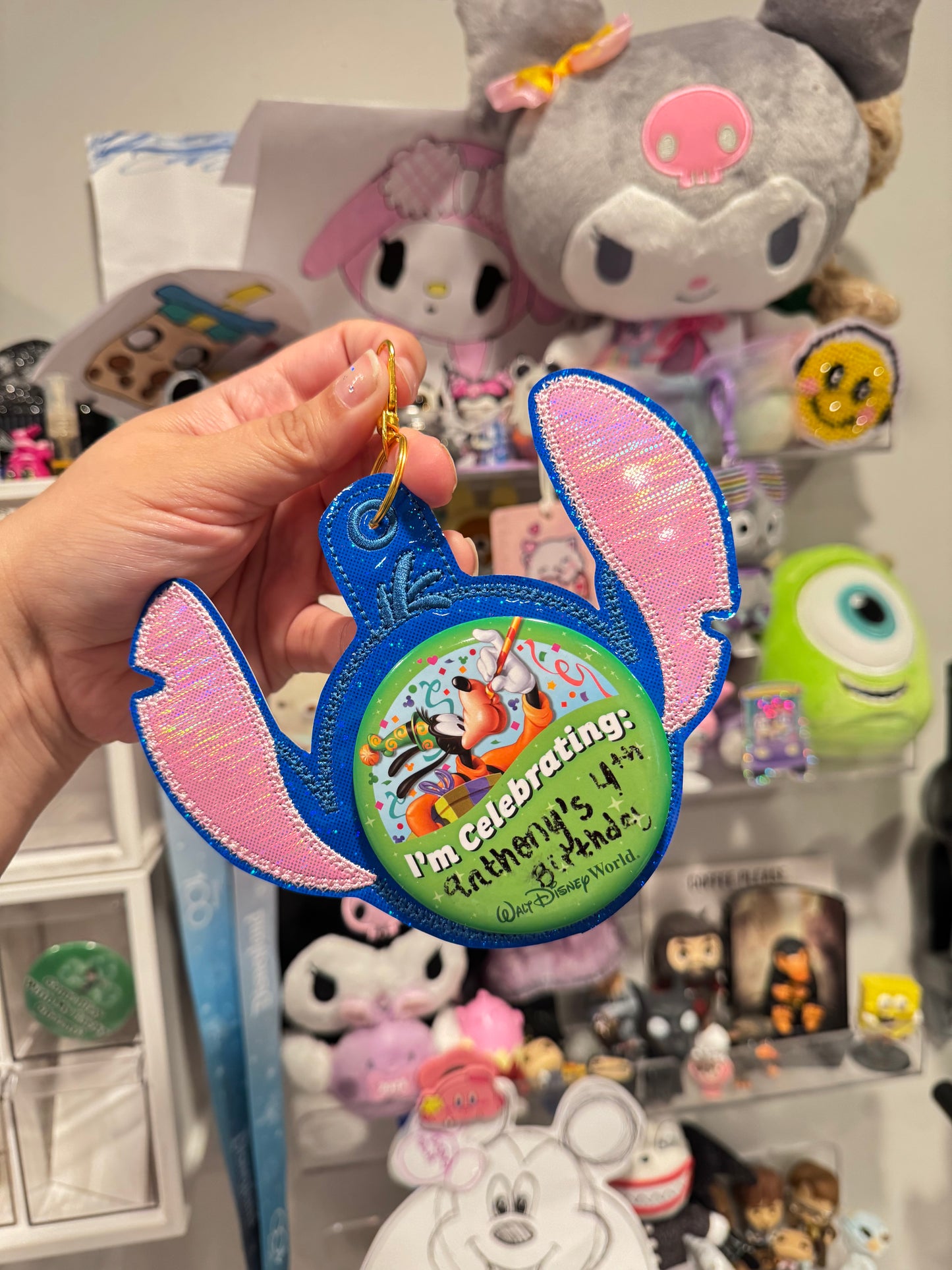 Blue Alien Celebration Button Holder – 3” Park Button Keychain | Embroidered Vinyl Bag Clip