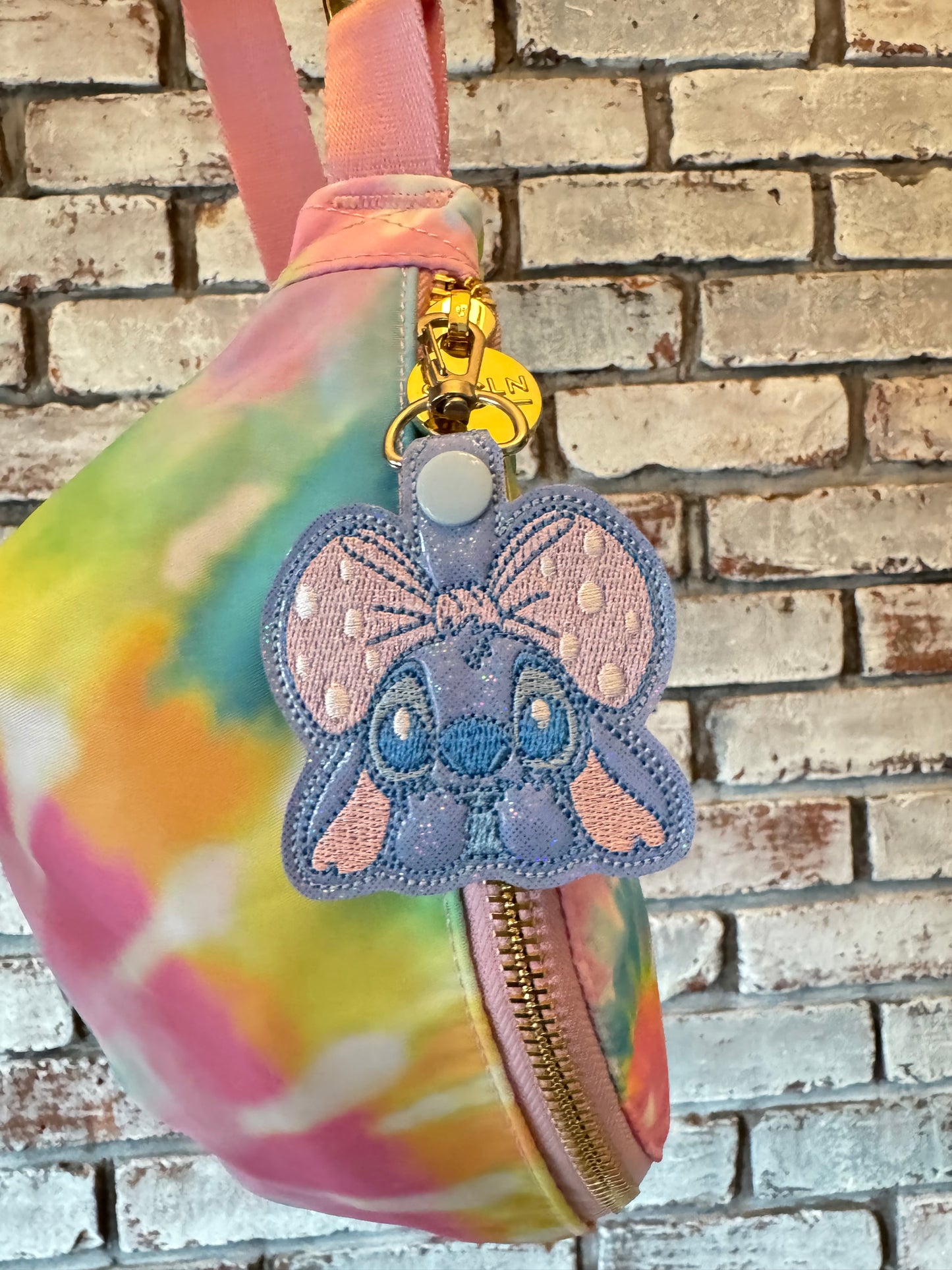 Big Bow Blue Alien Snap Tab Keychai