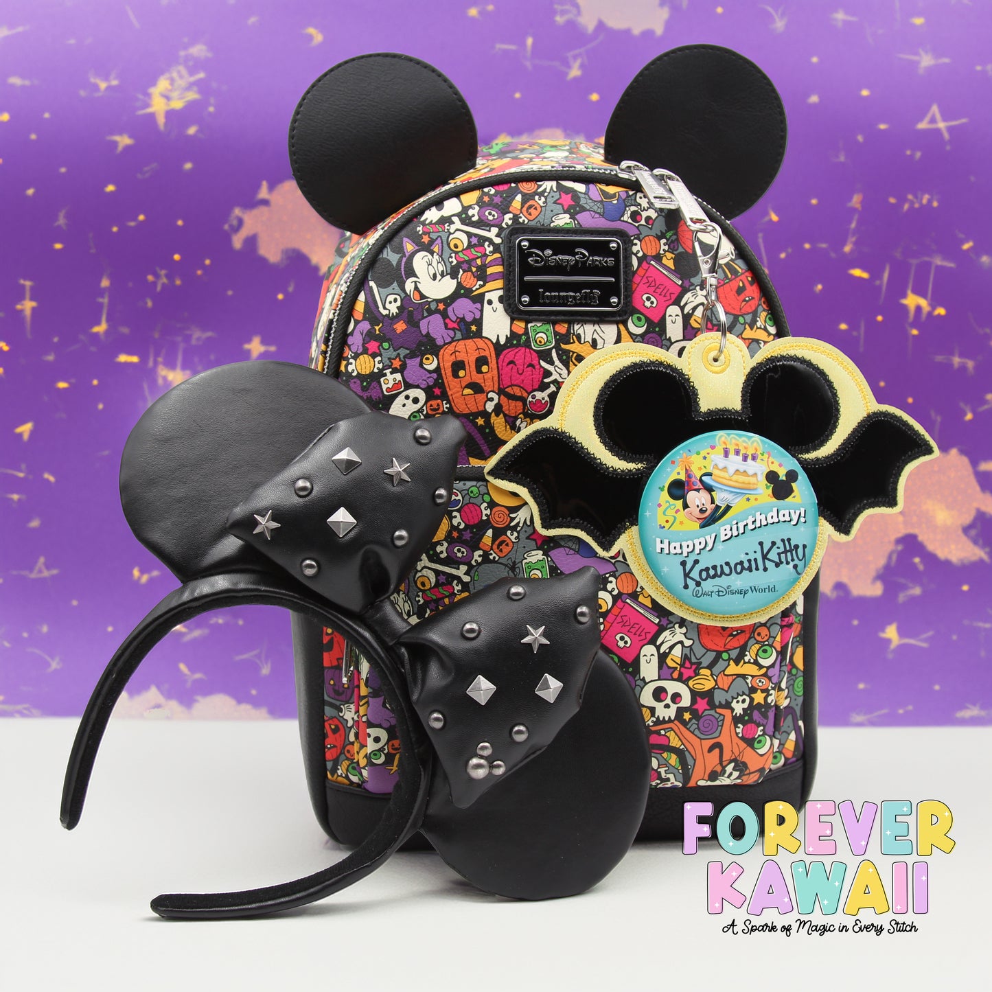 Exclusive Flying Bat Mouse Celebration Button Keychain – Halloween Glitter Vinyl Holder for Park Buttons