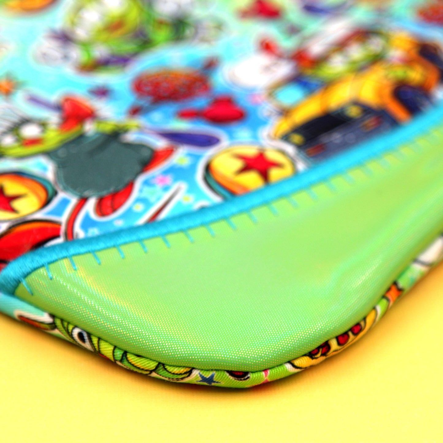 Green Alien Pixie Clutch, Handmade Zipper Bag, Handmade Zipper Bag, Phone Clutch Bag, Travel Makeup Organizer, Parks Day Bag