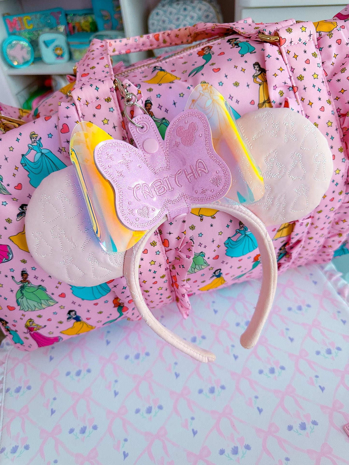 Personalized Mouse Ear Holder – Pink Bow with Pink Stitching – Mickey Ears Hanger for Park Bags – Disney Travel Gift – Ear Headband Clip