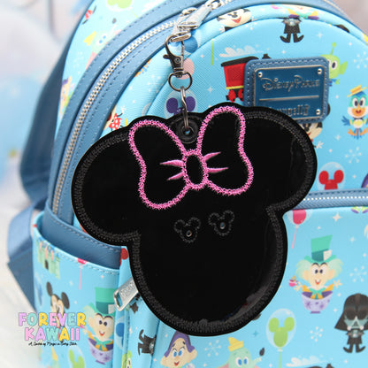 Black Gloss Celebration Button Holder – Hot Pink Bow Stitch – 3" Keychain Clip for Park Bags