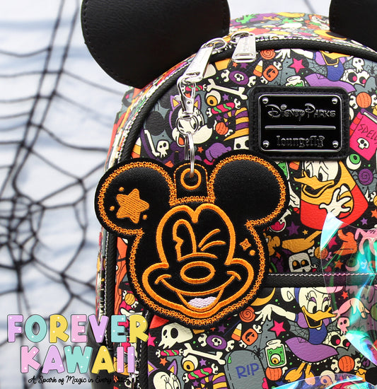 Winking Star Mouse Bag Charm – Halloween Vinyl Keychain in Black and Orange